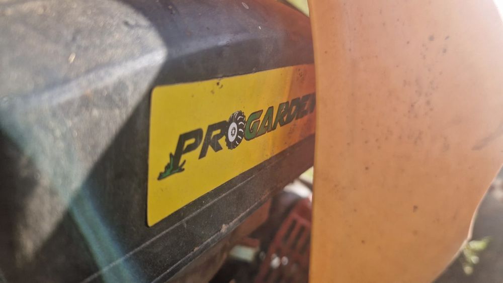 Vând motocultor Progarden
