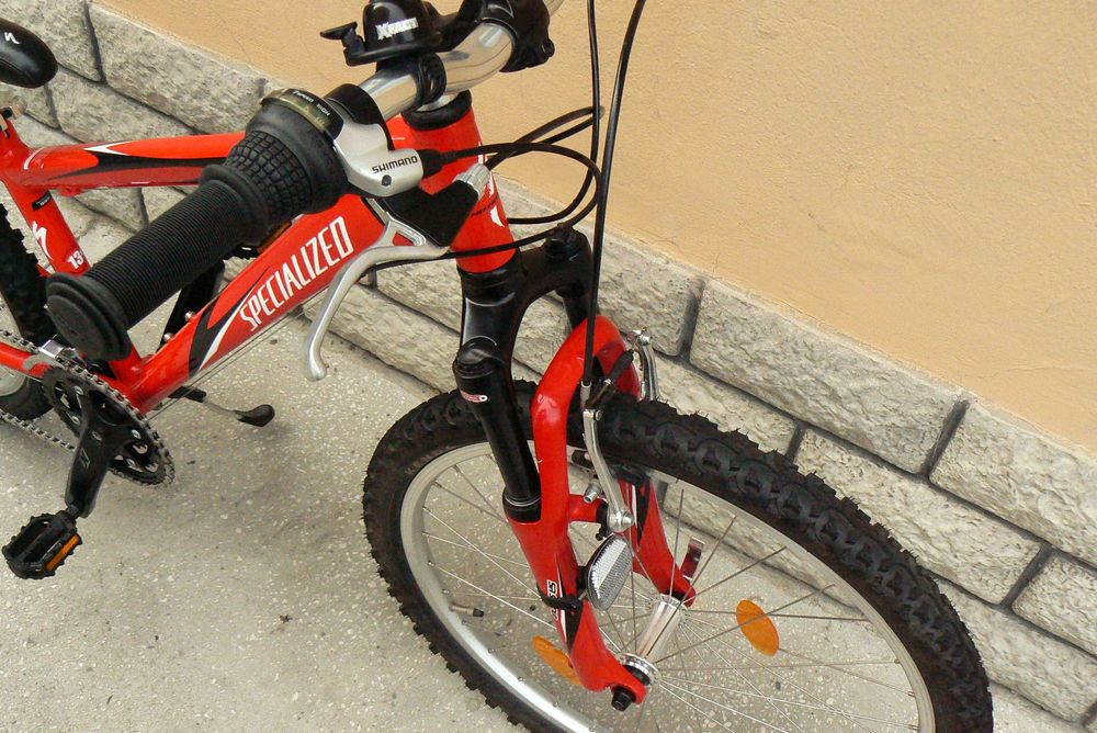 Bicicleta mountain bike Specialized 24