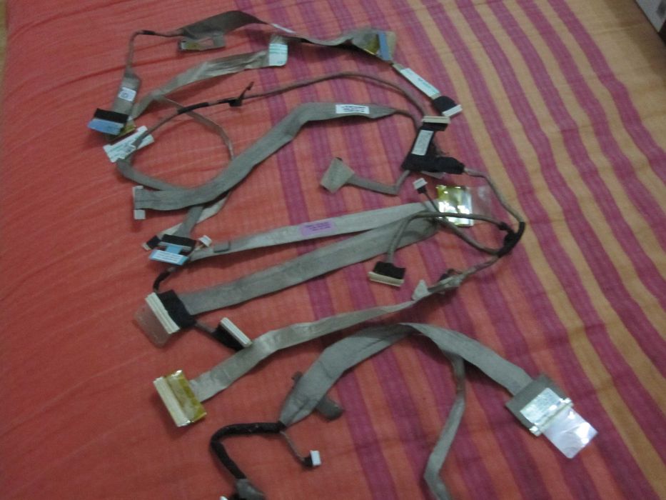 Panglici/benzi LVDS laptop-uri Asus,Toshiba,Acer,Hp,MSI,Samsung,etc