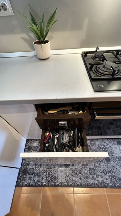 Mobila de bucătărie