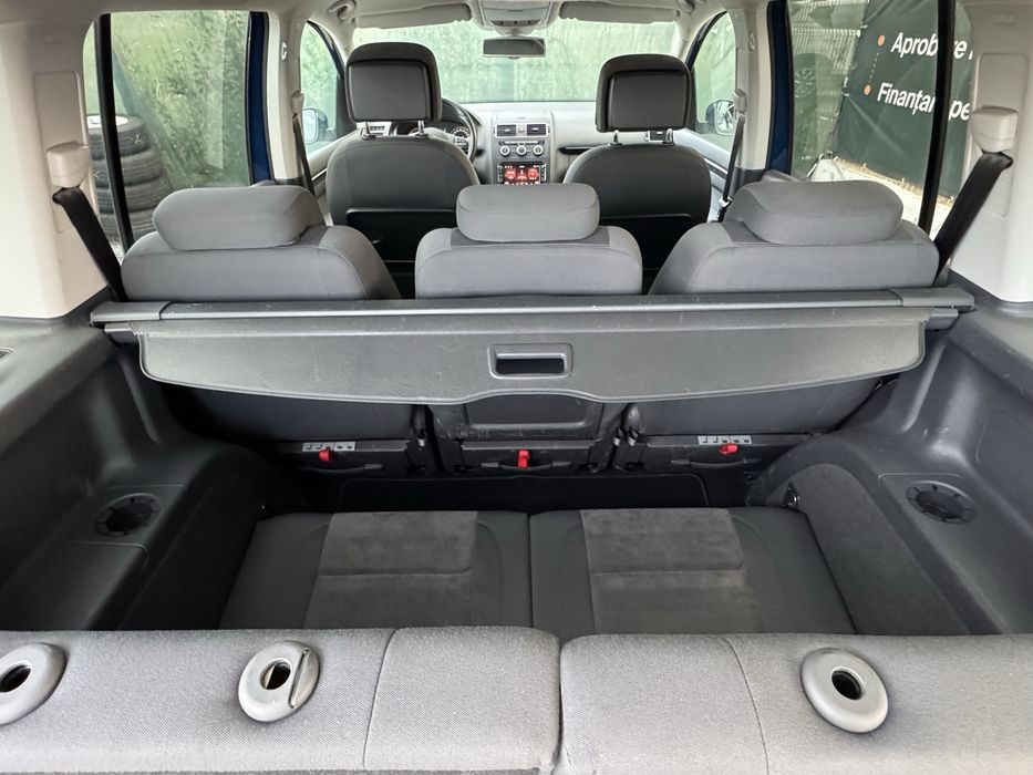 Volkswagen Touran Highline 1.6 TDI/Automata/7locuri
