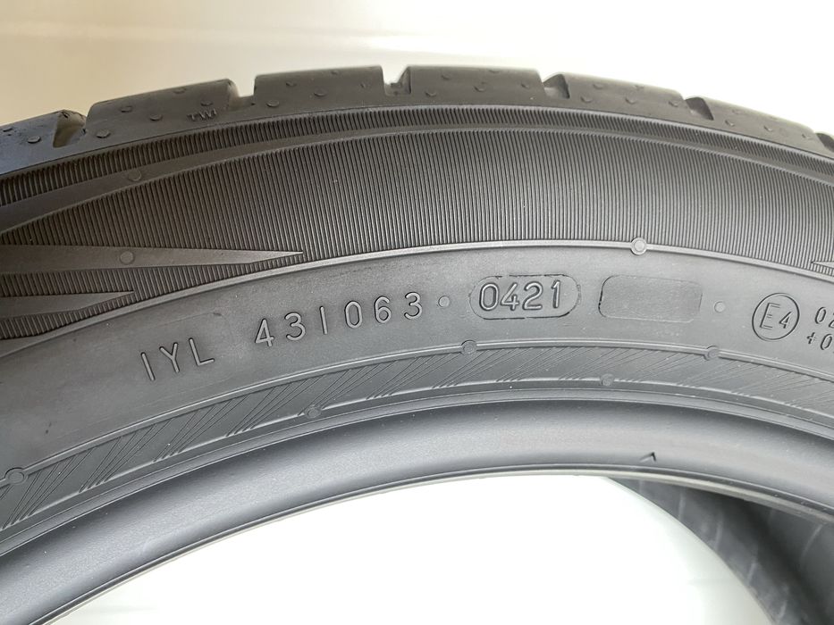 4бр Летни гуми 235/50/19/ Nokian Powerproof SUV/dot0421/4.7мм грайпфер