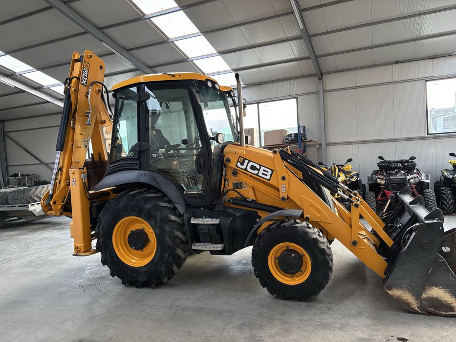 Buldoexcavator JCB 3cx  2018 /250 ore ! 110 CP / accept variante