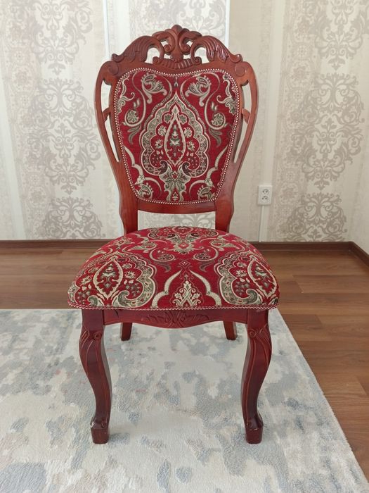 Продам стулья для гостиной