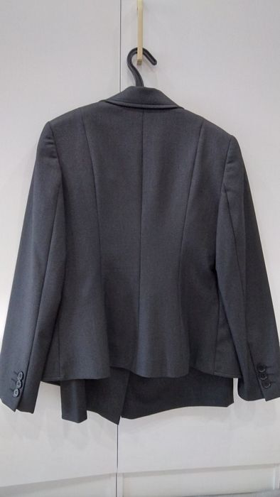 Продается костюм юбка