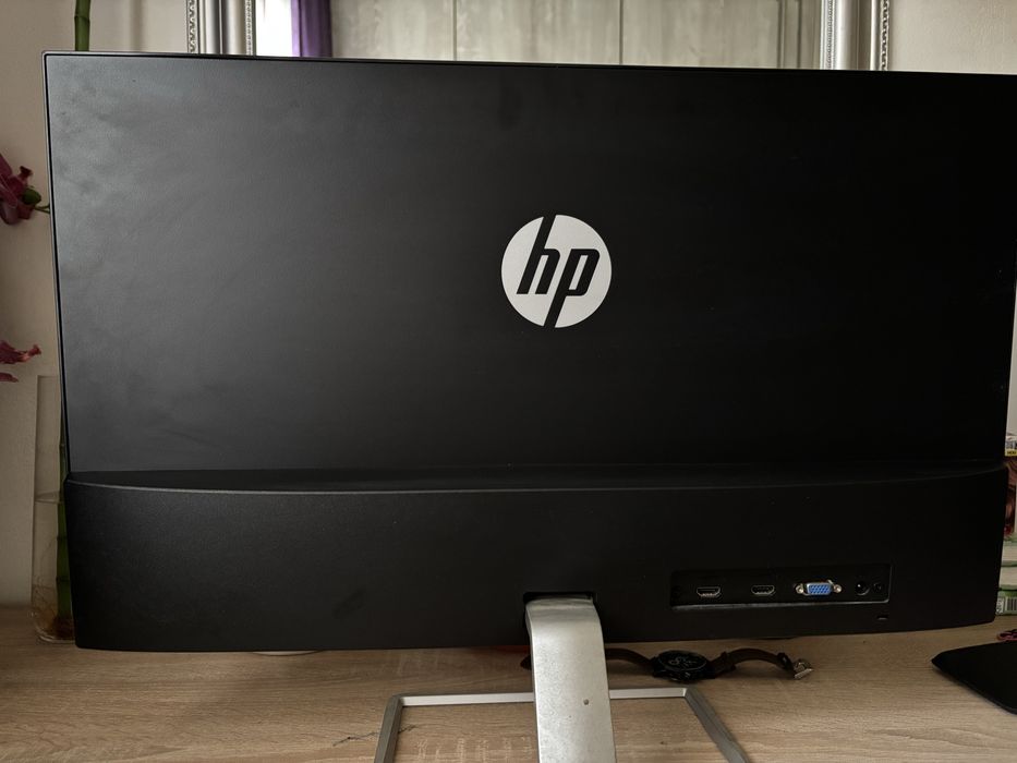 Vand Montor HP 75Hz