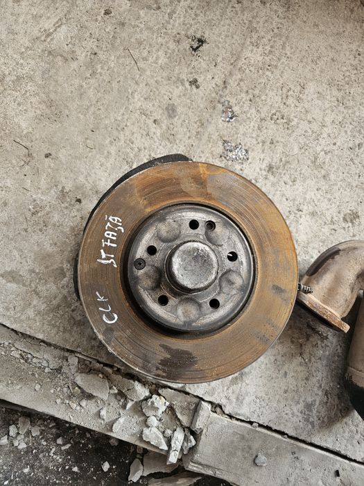 Fuzeta st dr etrier brat amortizor Mercedes CLK 2.7