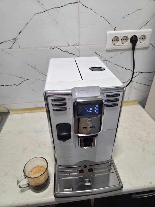 Espressor Automat Philips EP5961 Aparat Cafea Boabe Saeco Incanto Alb