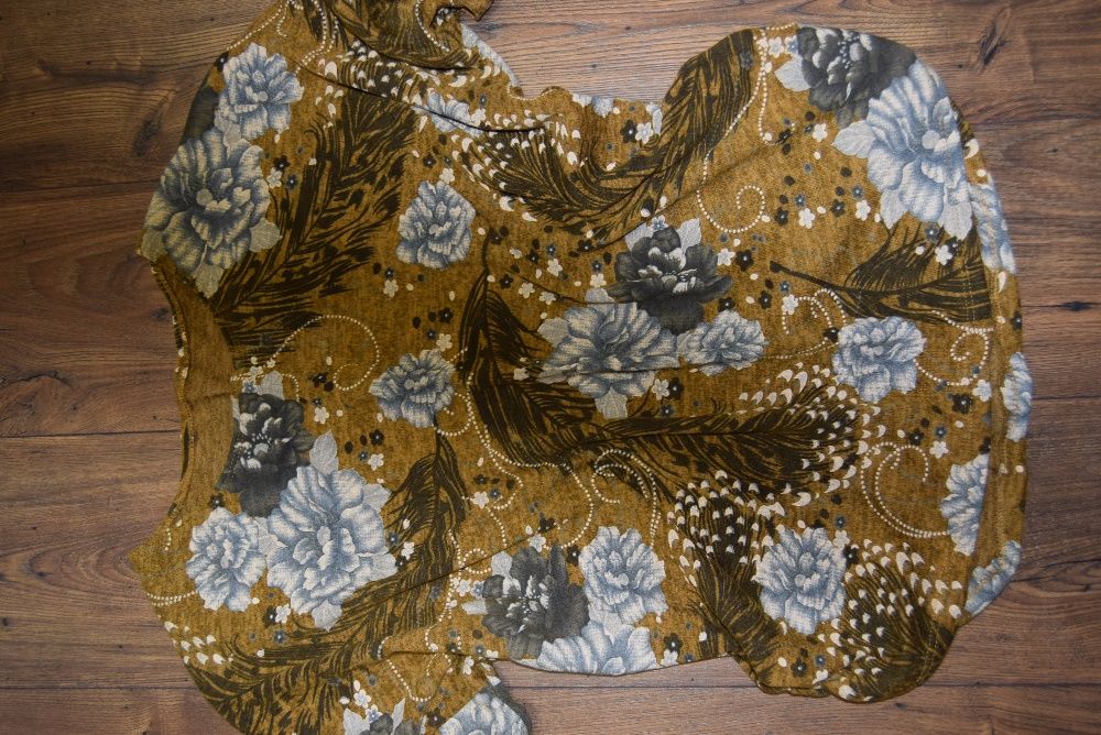 Нови блузи М размер