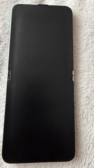 Samsung Z flip 6  128 gb