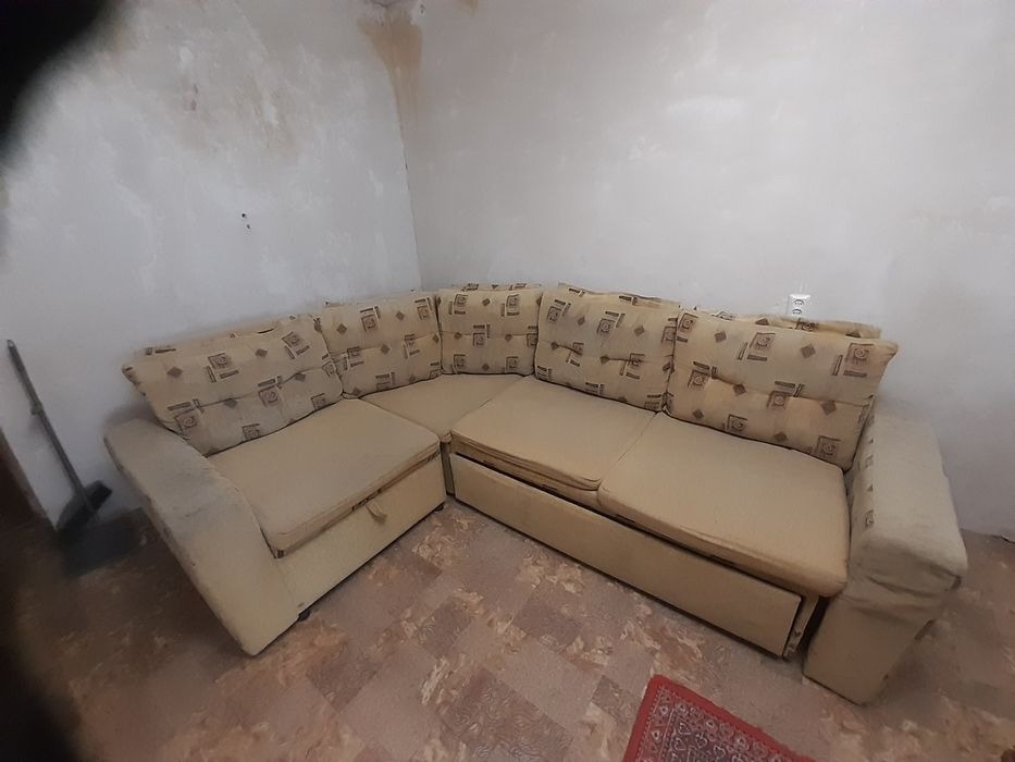 Угловой диван, отдам даром, самовывоз