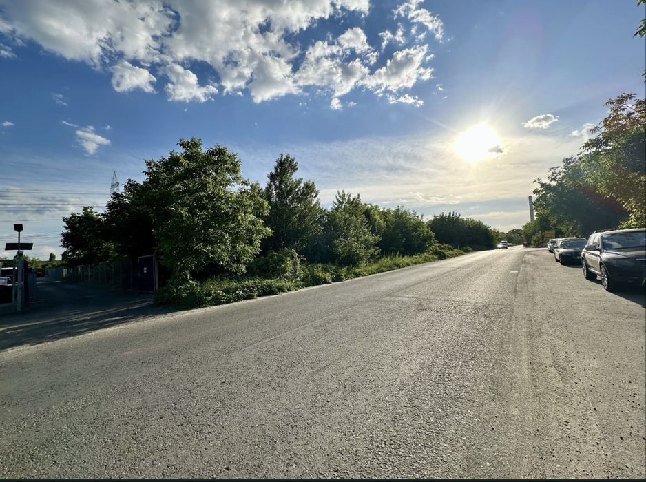 Inchiriez teren cu birou in Lunca Cetatii  Splaiul Unirii