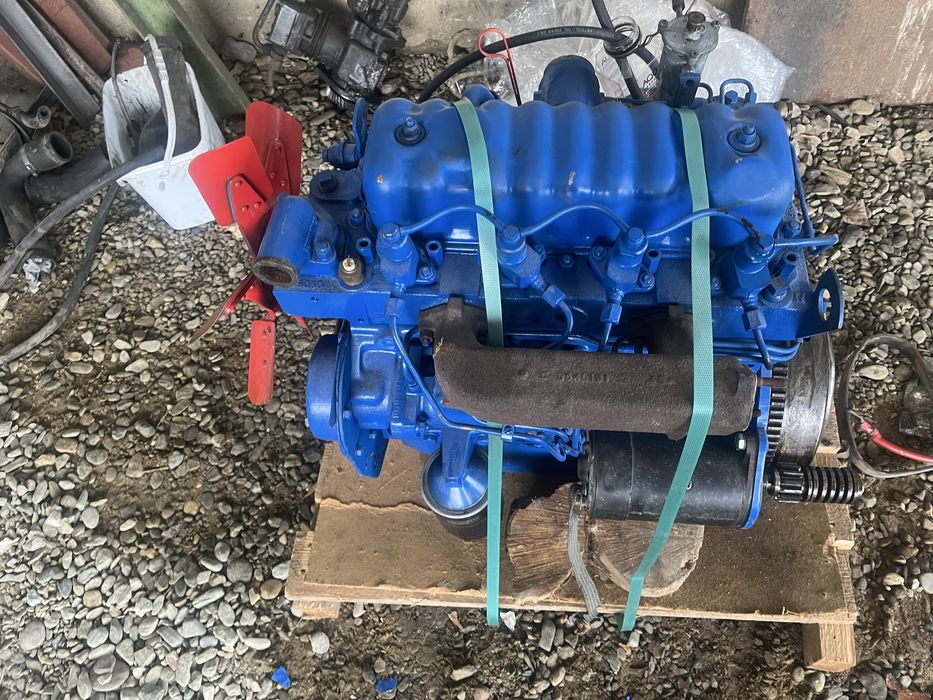 Motor Perkins 4.108 in 4 cilindrii