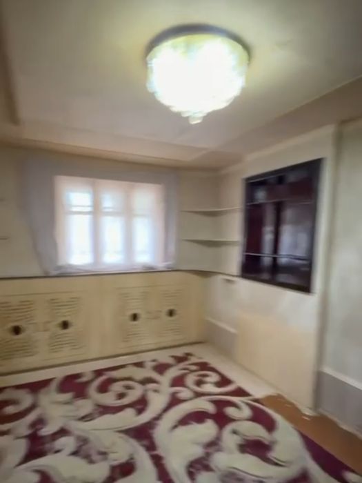 3 Ком Сергели Строитель  3/1/9 чистая квартира,выход во двор