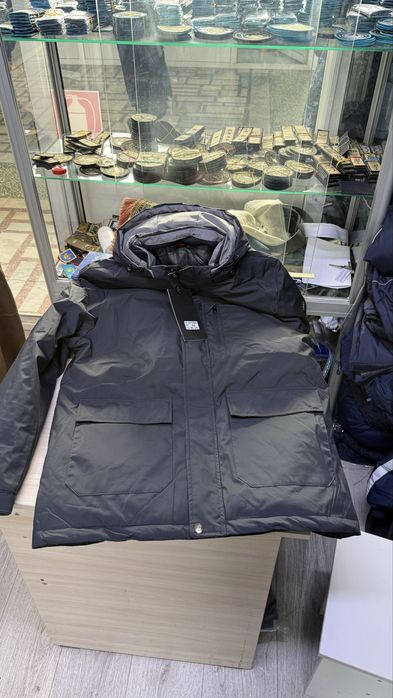 Куртка осенью черный