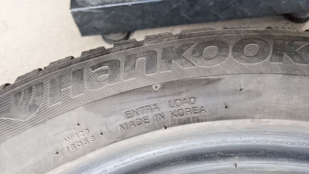 Шины зимние!!! Размер 205/55 R16
