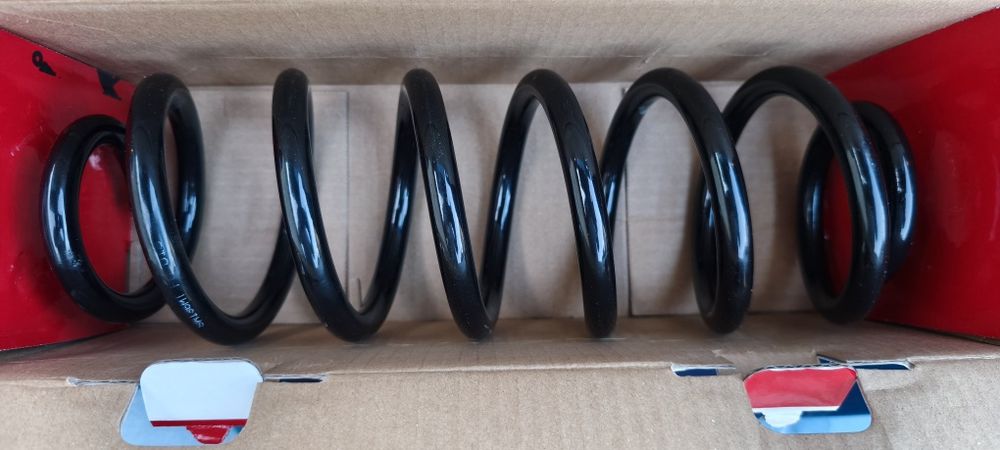 Пружини заден мост шкода Октавия 2