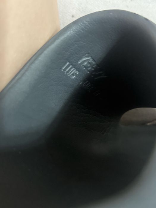 Yezzy slide negri