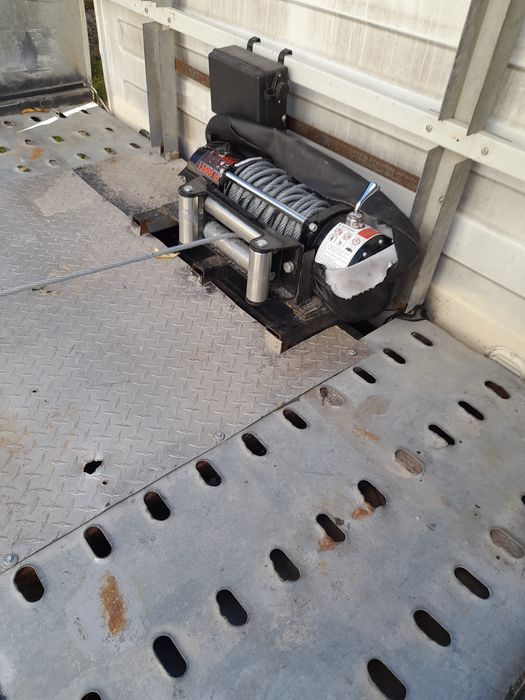 Пътна помощ мерцедес спринтер