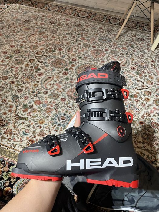 продам лыжи head с ботинками и палками