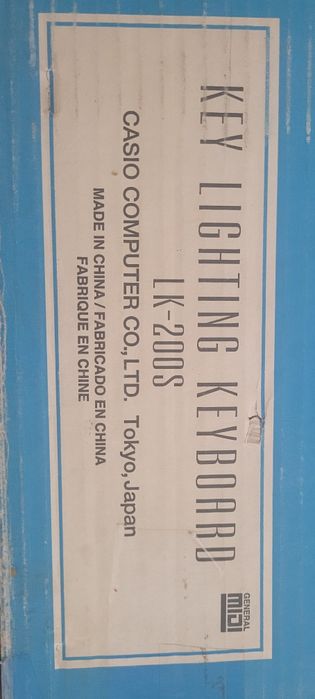 Продам синтезатор Casio LK -200S, Япония