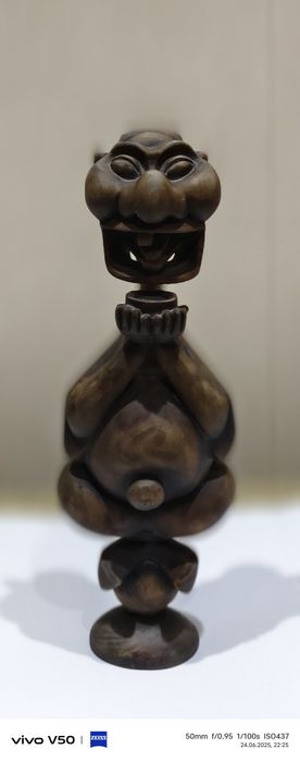 Резная фигура Восточный Джин.