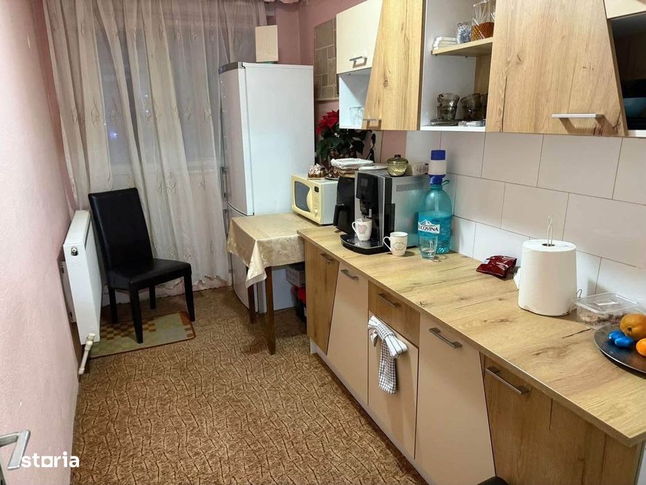 Apartament 1 camera + living , etaj 2 , zona Dumbrava , mobilat, 45 mp