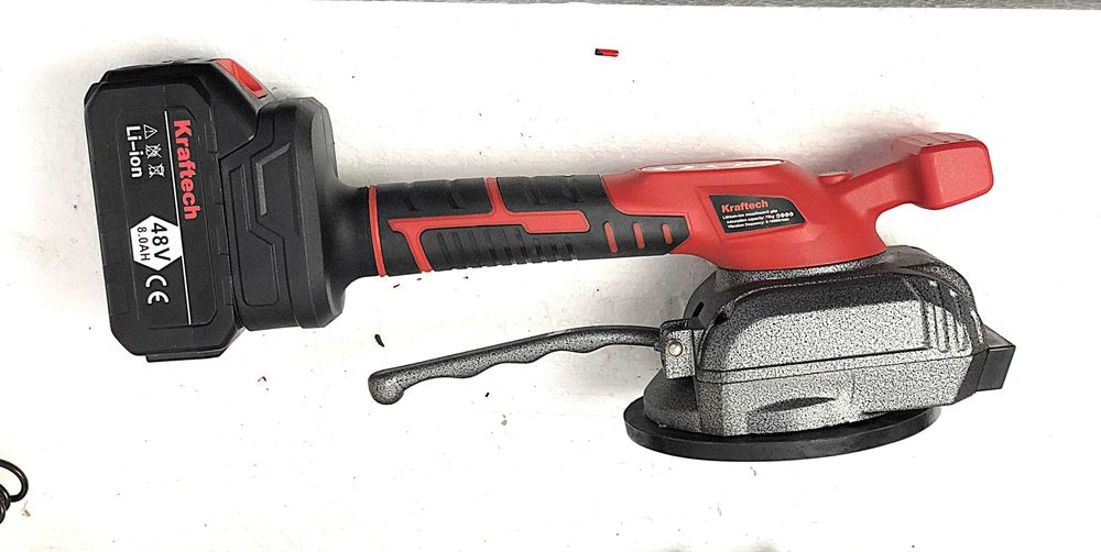 Vibrator placi ceramice/gresie/tigla, acumulator 48V, 35kg