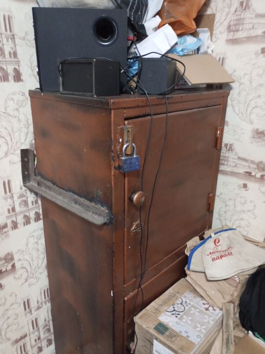 Сейф металлический толщиной 4мм