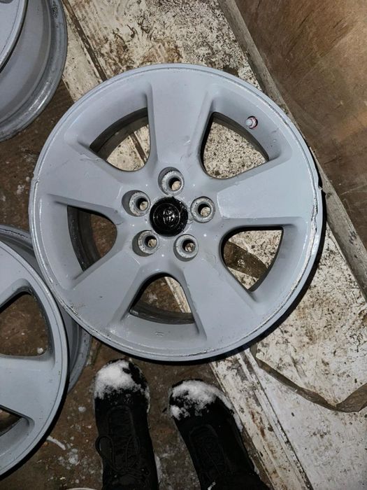 Диски R15, цена 80000тенге.