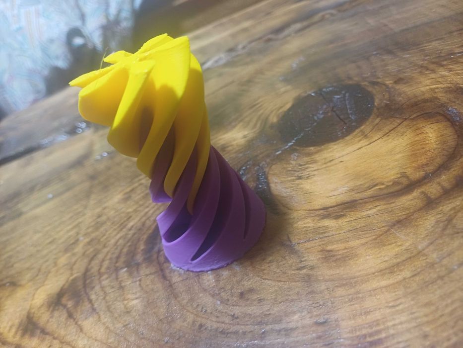 Jucarie Spiral Passthrough cone