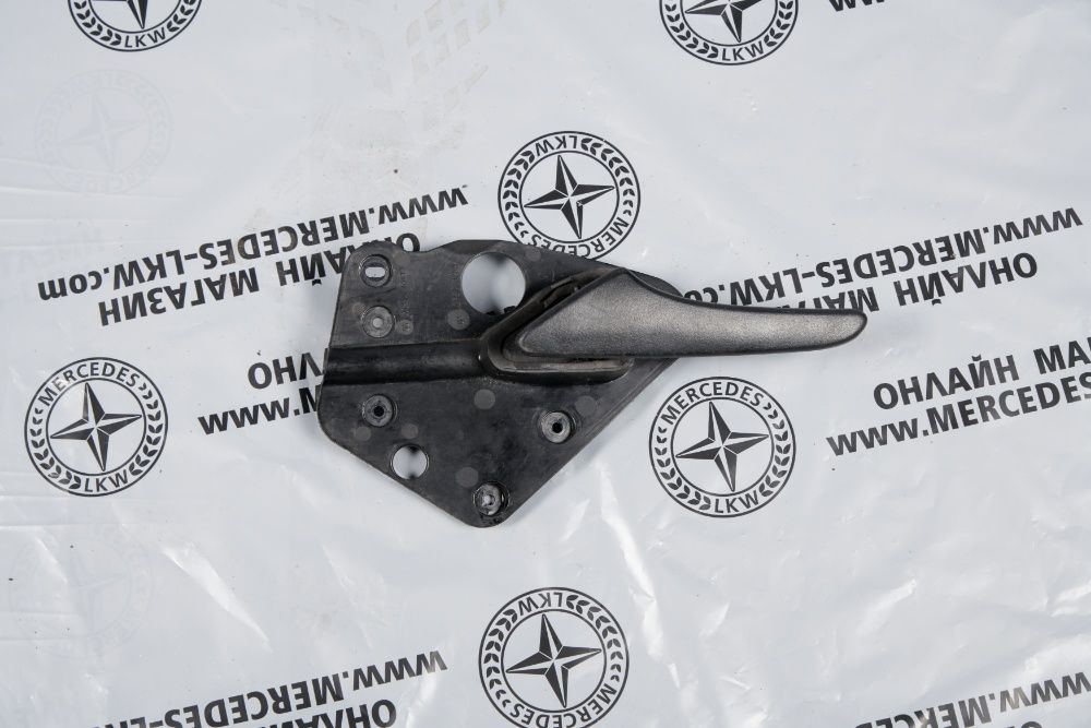 ДРЪЖКА ВЪТРЕШНА ПРЕДНА ВРАТА Mercedes-benz Vito 639 Мерцедес Вито 639