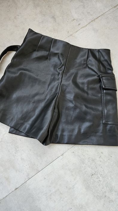 Zara fusta pantalon imitatie piele  9 ani