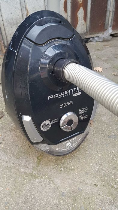 Прахосмукачка Rowenta silence force+делта четка 2100w max безшумна
