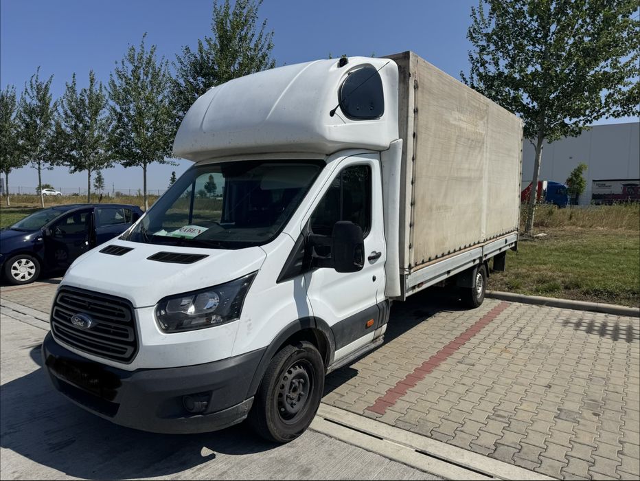 Ford Transit cu lift
