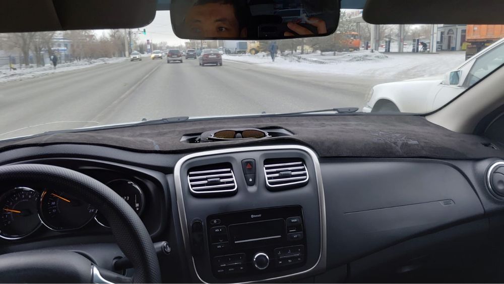 Продается рено логан