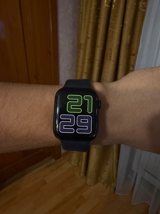 Apple Watch 8 45mm 100% батарея