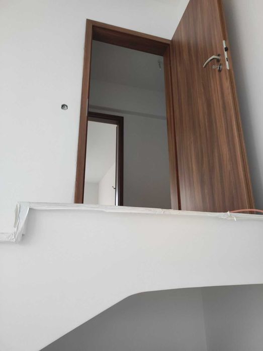 Довършителни ремонти на жилища от пода, през стените до вратите