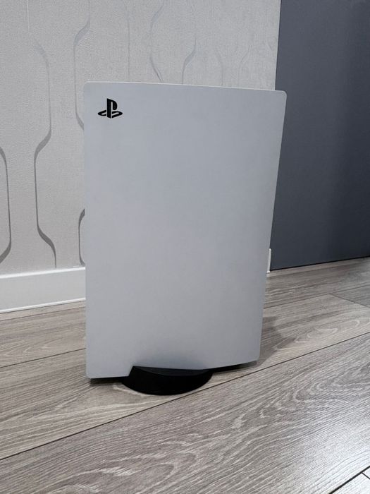 Продам Playstation 5