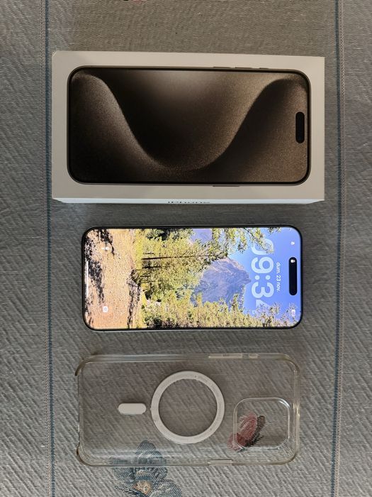 iPhone 15 Pro Max 256GB Natural Titanium