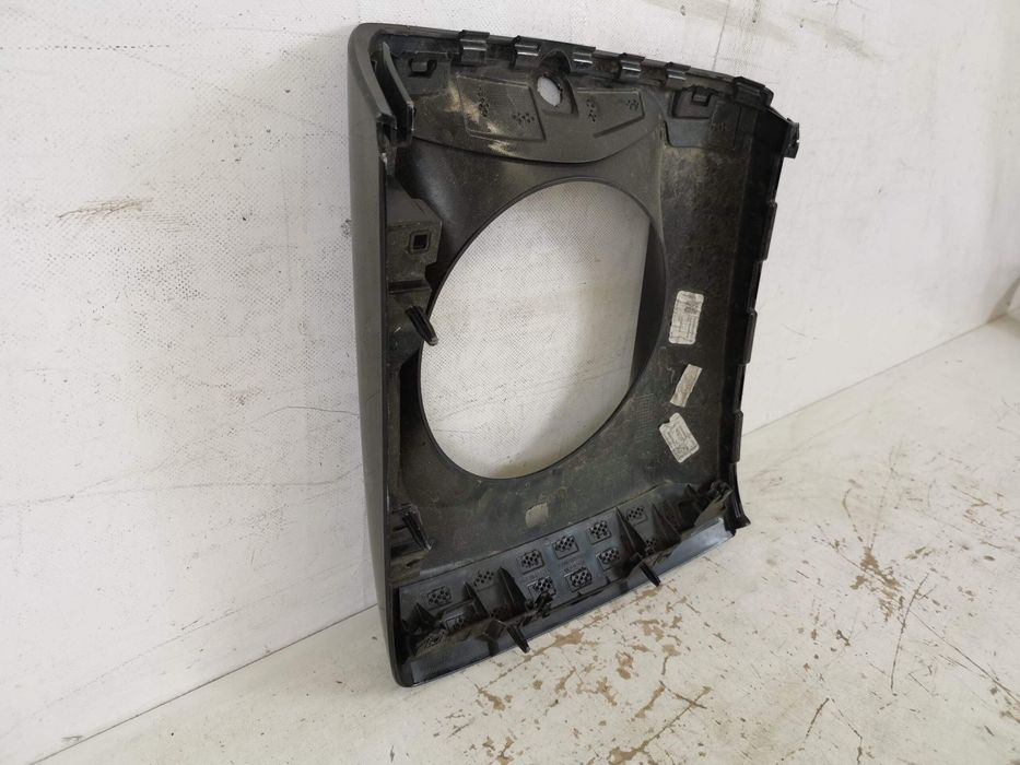 Ляв фар / Lqv Far Mercedes Benz AMG W463 Оригинален, в добро състояние