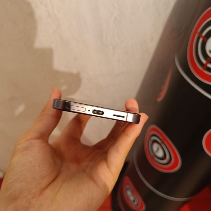 Samsung s24 8/128