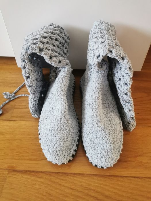 Cizme croșetate manual, noi, 36-37