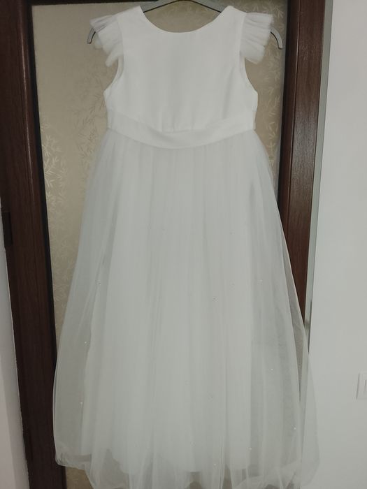 Rochie eleganta fete