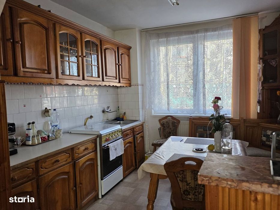 Apartament 3 camere de vânzare – Salonta, strada Mărăști