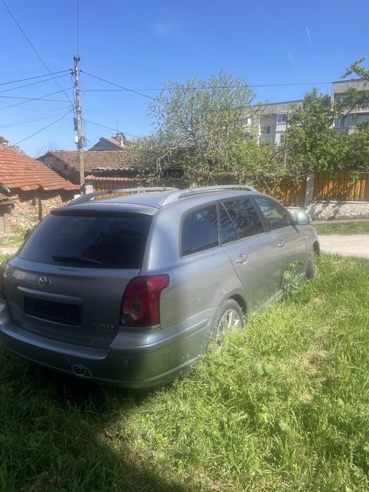 Тойота Авенсис 2000  D4D -2008г