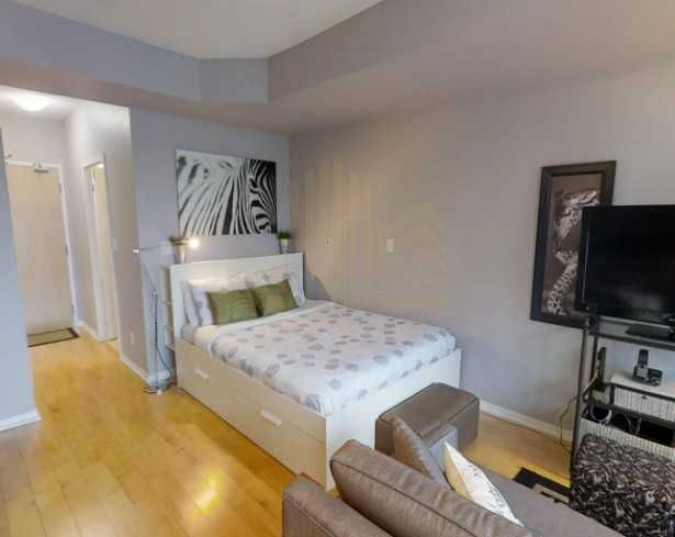 Дава се под наем Тристаен апартамент в Пловдив, Изгрев - 100 кв.м за 328.95 € - Снимка #1