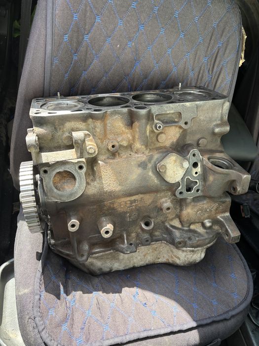 Продам блок От пассат б3 гольф 2