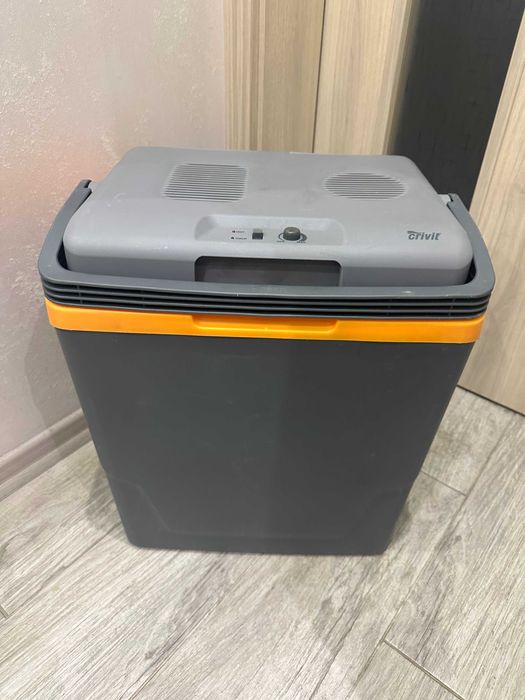 Хладилнa чанта Crivit - , 30л, 12V-220V студено