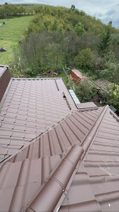 Reparatii acoperis montaj tigla metalica mansarde dulgherie hidroizola